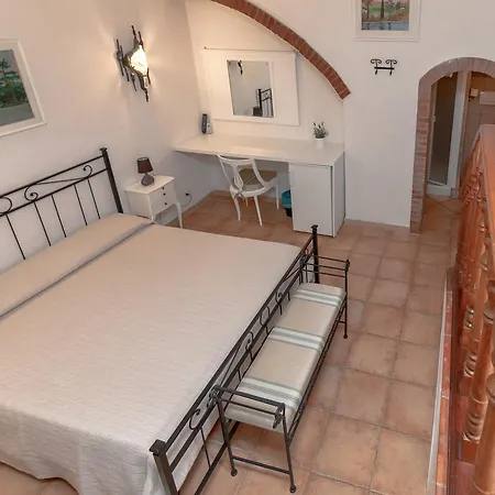 Alloggio per agriturismo Casale Gli Ulivi *